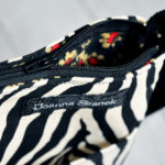 Small Zebra Print Crossbody Zipper Bag - Image 5